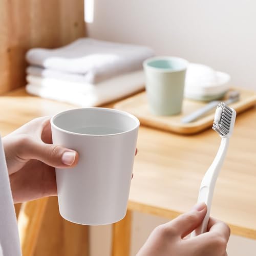 Perfect for momentsRabyLeoSimple Household Toothbrush Cup Set