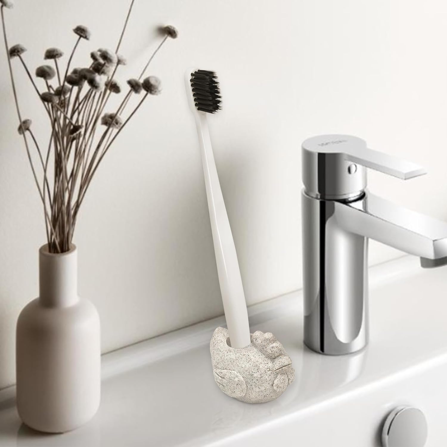 Cute Cartoon Toothbrush Stand with Animal Design