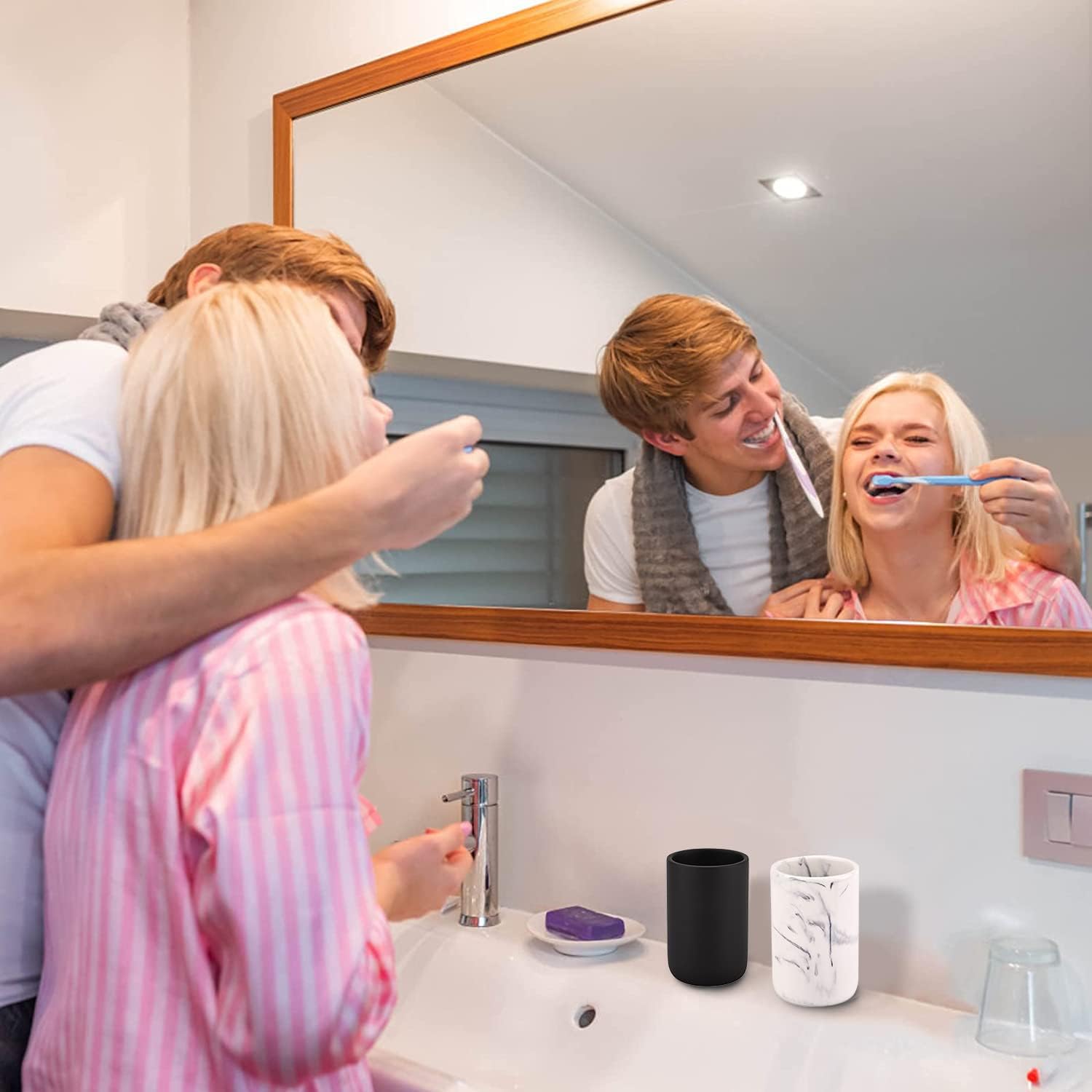 Rzoeox Premium Multifunctional Toothbrush Holder Resin Bathroom Cup Matte Black