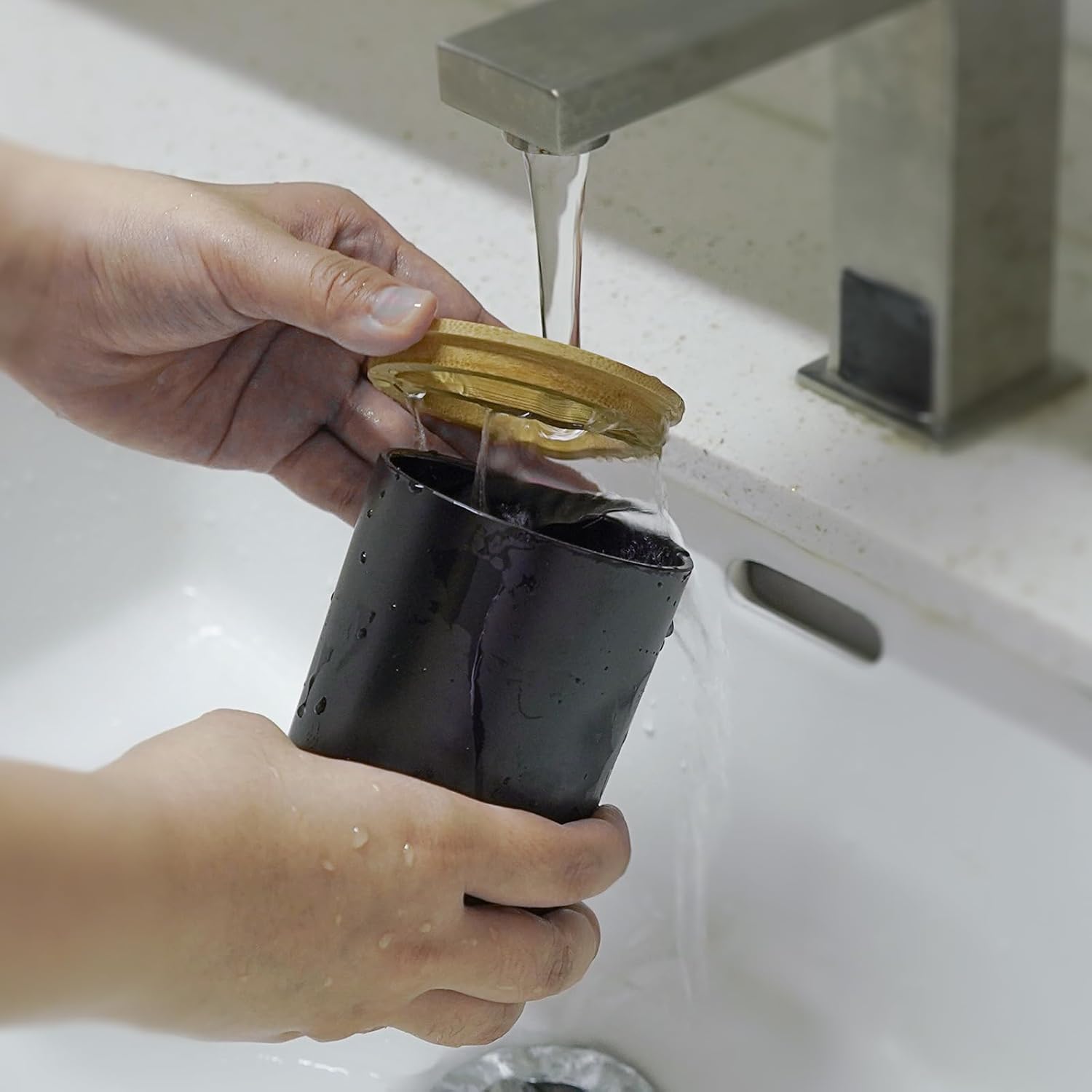 Round Wooden Toothbrush Holder Black Durable