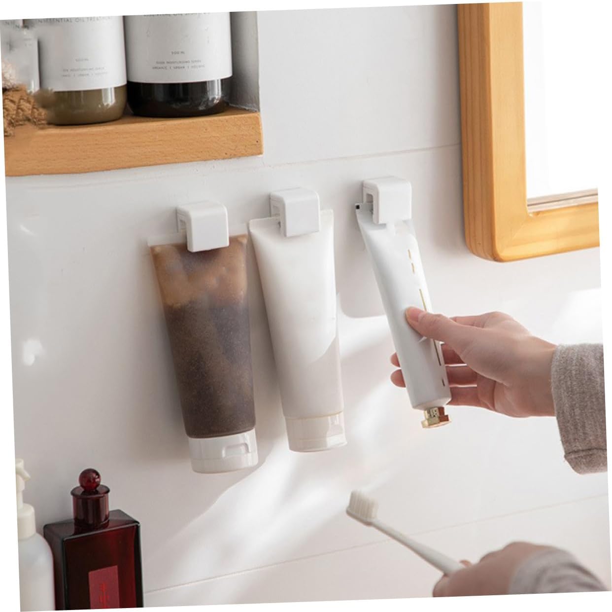 Small Hanging Toothbrush Holder PP Material