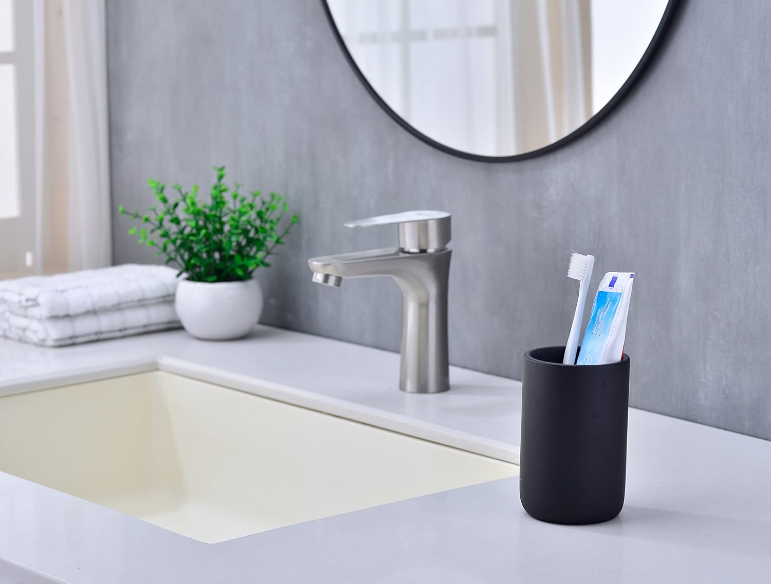 Rzoeox Premium Multifunctional Toothbrush Holder Resin Bathroom Cup Matte Black