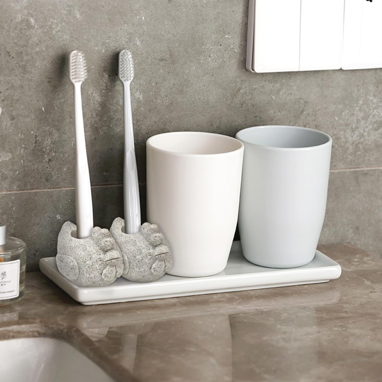 Cute Cartoon Toothbrush Stand with Animal Design