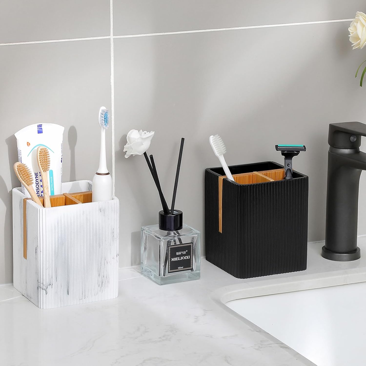 Rejomiik Toothbrush Holder