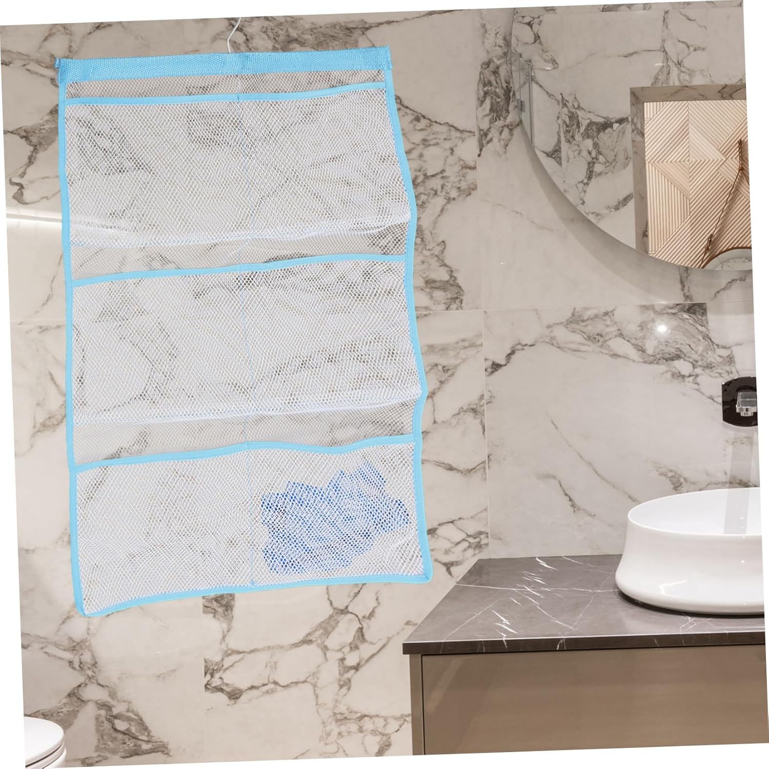 Space-Saving Mesh Organizer for Quick-Drying Showers