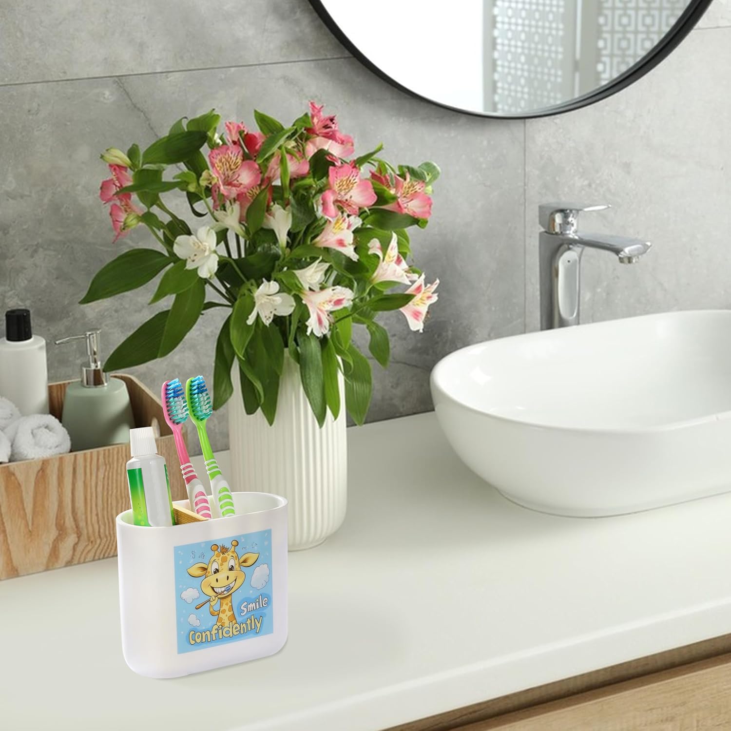 Stylish Giraffe Toothbrush Holder